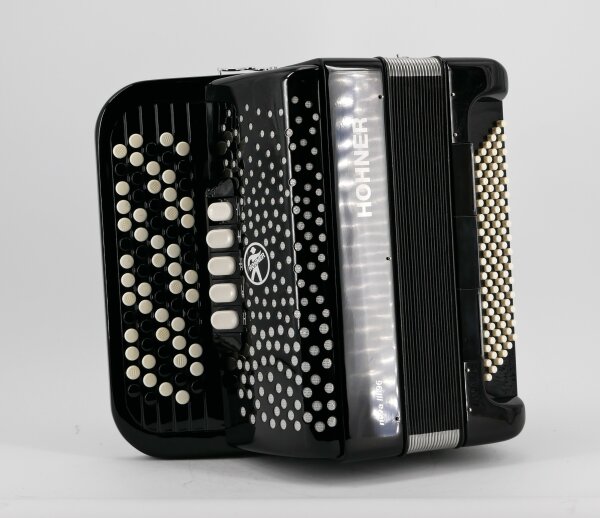 Hohner Nova III 96 B-system